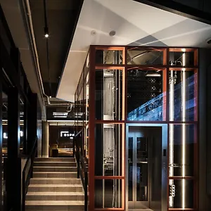 https://bespoke-shinjuku.alltokyohotels.com